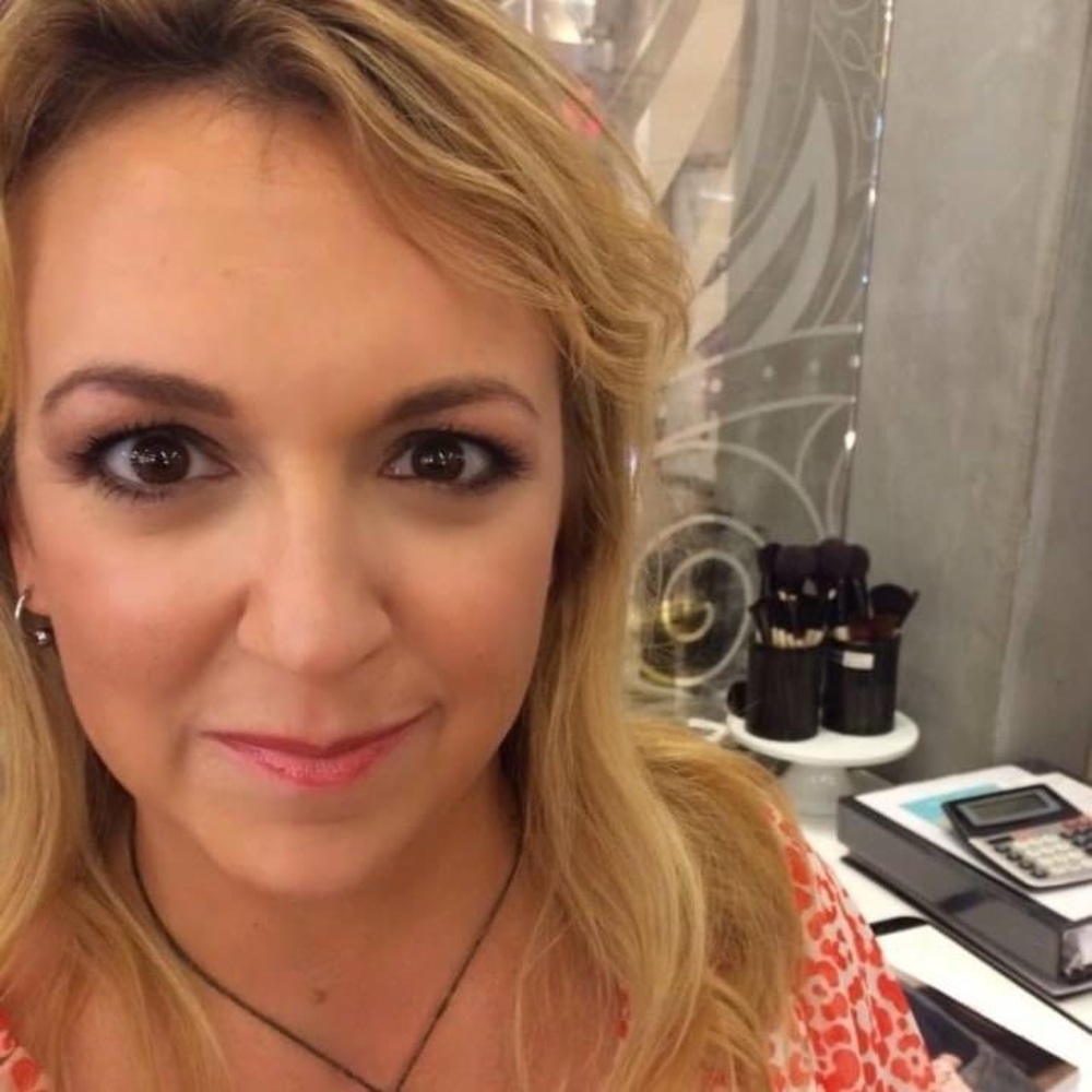 Meet your Posher, Julia